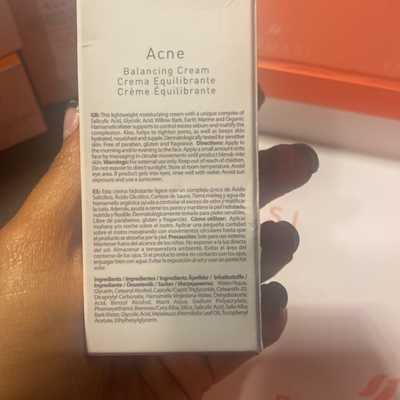 Farmasi - Picture 3 of 4